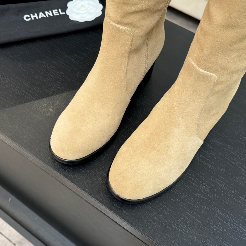 Ch**el boots